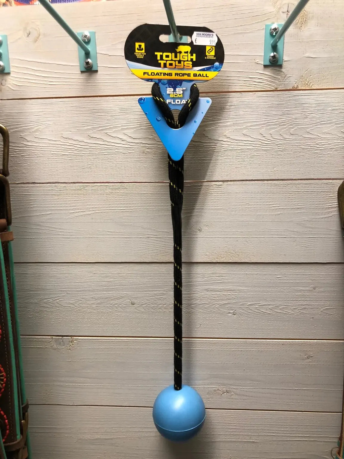 Happy Pet Tough Toys Floater Rubber Bal Touw Assorti LARGE 32X6.5X6.5 CM